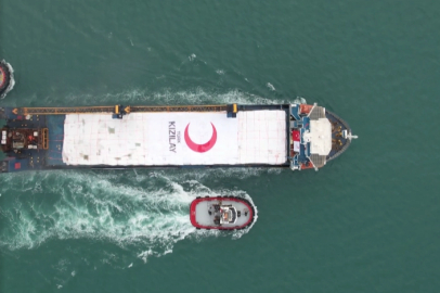Türk Kızılay 20. yardım gemisini Gazze'ye uğurladı
